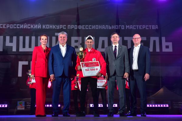 Кто стал лучшим среди водителей грузовиков России? 