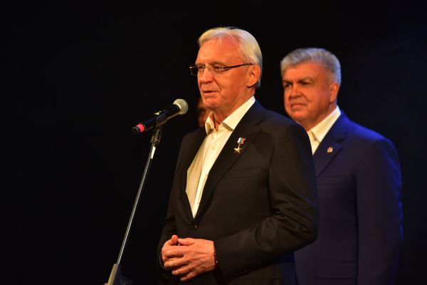 Зрители высоко оценили спектакль &laquo;Люди города Н&raquo; об истории Набережных Челнов 
