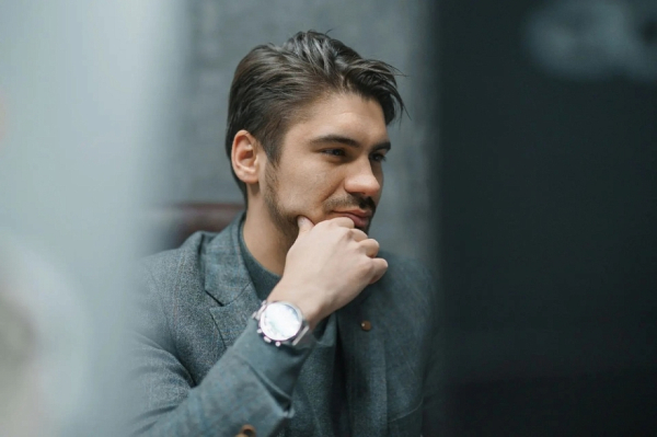«Продаж становится все меньше. Именно из‑за этого бизнес переживает – все буквально «воют» от падения выручки» «Продаж становится все меньше. Именно из‑за этого бизнес переживает – все буквально «воют» от падения выручки»