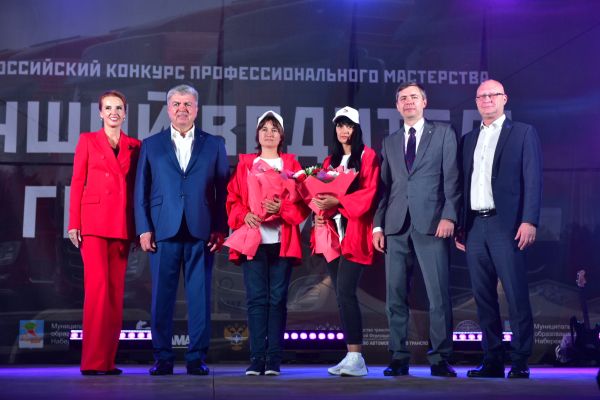 Кто стал лучшим среди водителей грузовиков России? 