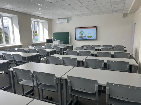 В НГПУ открылись современные кабинеты музыки, естествознания и ИЗО 