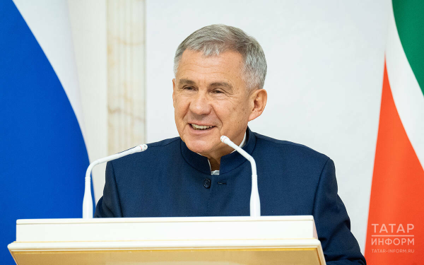 &laquo;Приходите на выборы&raquo;: Минниханов обратился к татарстанцам