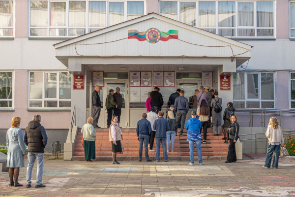 Выборы в Челнах: в «топе» – «Единая Россия», КПРФ и «Новые люди» Выборы в Челнах: в «топе» – «Единая Россия», КПРФ и «Новые люди»