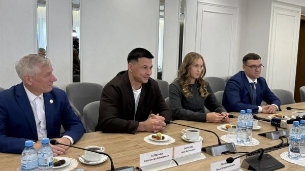 &laquo;Вы &ndash; наша гордость!&raquo;: Наиль Магдеев наградил триумфаторов мировых турниров 