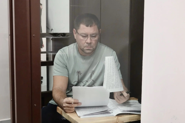 От медалей за службу до СИЗО: экс-глава следствия Челнов Марат Фаизов арестован до 20 декабря