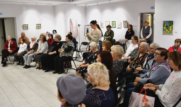Искусство исцеляет: в Набережных Челнах открылась выставка &laquo;Второе дыхание&raquo; 