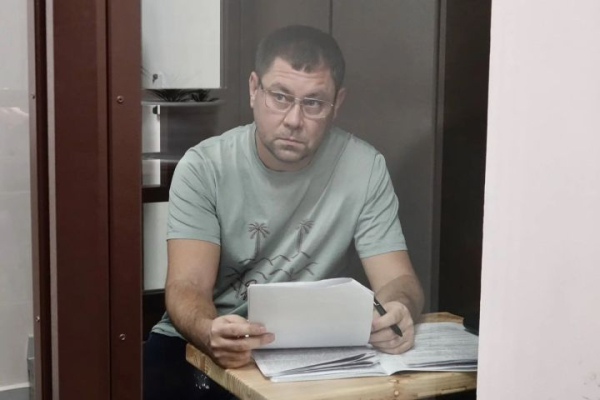 От медалей за службу до СИЗО: экс-глава следствия Челнов Марат Фаизов арестован до 20 декабря