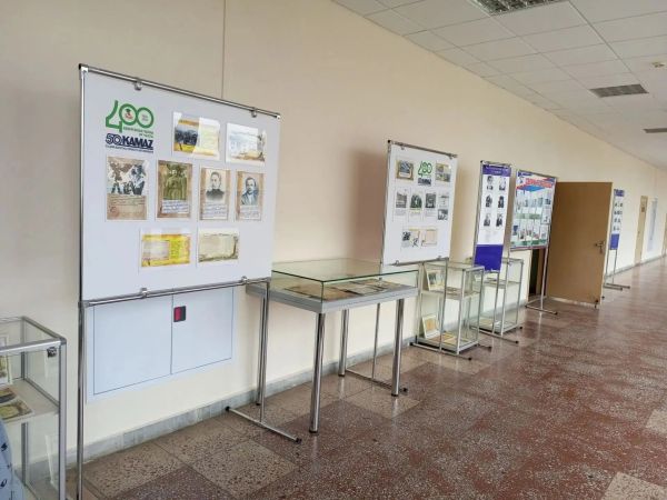 Челнинские дошколята посетили городской архив 