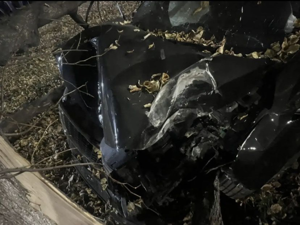 21-летний водитель Kia Rio устроил ДТП в Челнах, пострадала девушка 21-летний водитель Kia Rio устроил ДТП в Челнах, пострадала девушка
