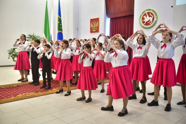 В Набережных Челнах чествовали лучших педагогов сферы культуры и юных стипендиатов 