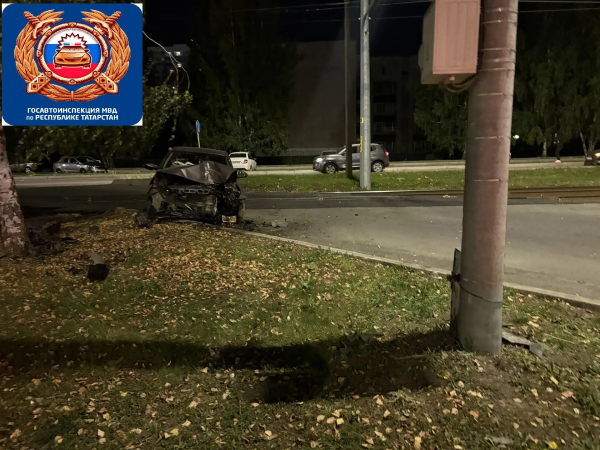 В Челнах 22-летний водитель Hyundai попал в реанимацию после ДТП на Мира В Челнах 22-летний водитель Hyundai попал в реанимацию после ДТП на Мира