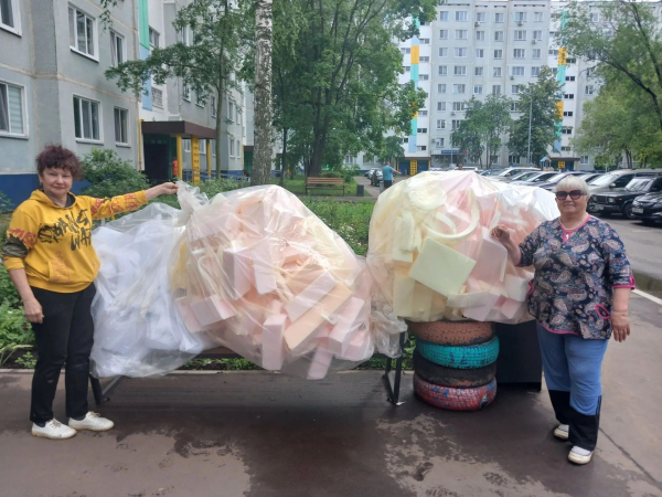 Волонтеры Челнов плетут сети и шьют подушки: «Не могут остаться дома» Волонтеры Челнов плетут сети и шьют подушки: «Не могут остаться дома»
