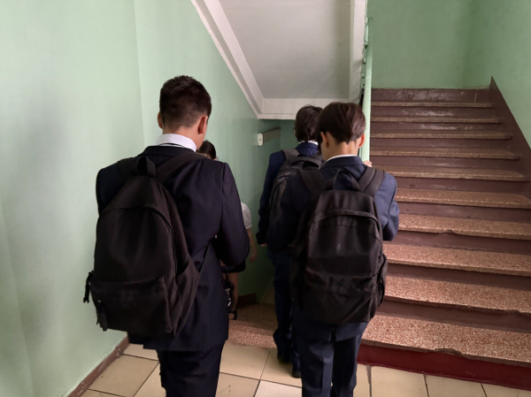 В школах Челнов ввели оценки за поведение: плюс за галстук, минус за грубость В школах Челнов ввели оценки за поведение: плюс за галстук, минус за грубость