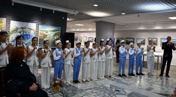 В картинной галерее открылась юбилейная выставка художницы Раузы Ивановой В картинной галерее открылась юбилейная выставка художницы Раузы Ивановой